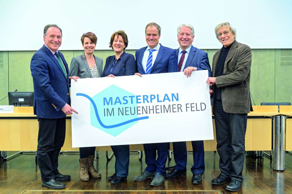 Auftaktveranstaltung des Masterplanverfahren Im Neuenheimer Feld/Neckarbogen am 11. April 2018 (Foto: Rothe) Auftaktveranstaltung des Masterplanverfahren Im Neuenheimer Feld/Neckarbogen am 11. April 2018 Auftaktveranstaltung des Masterplanverfahren Im Neuenheimer Feld/Neckarbogen am 11. April 2018 (Foto: Rothe)